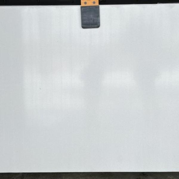 ICED WHITE JUMBO QUARTZ