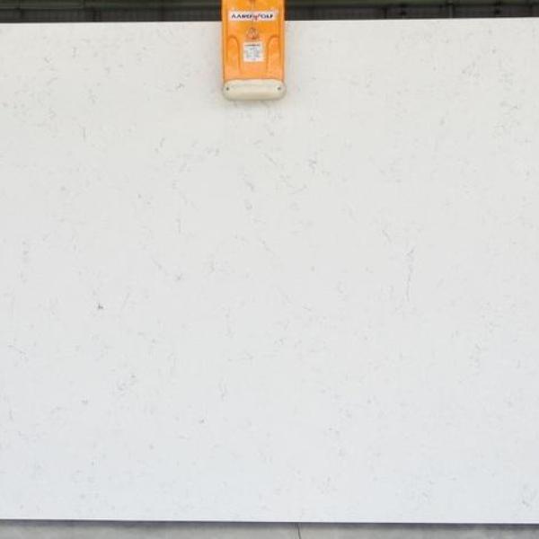 CARRARA PLASMA QUARTZ